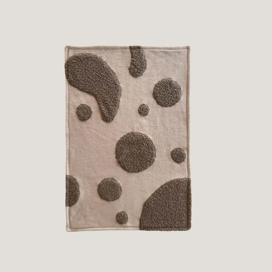 Roy HOME Handmade Spotted Dog Blanket